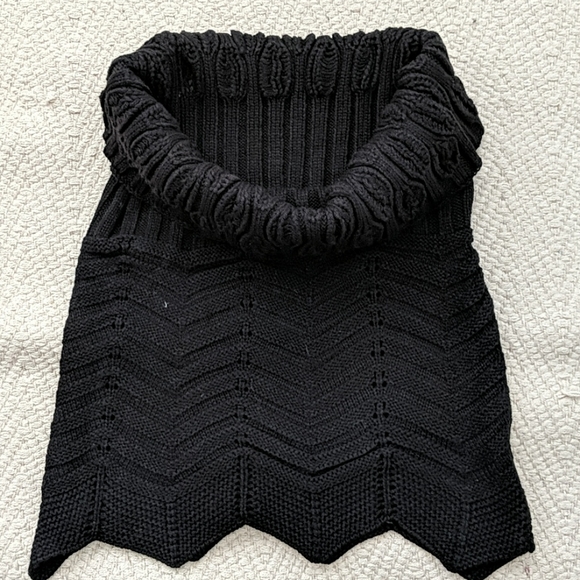 Black Knit Infinity Scarf - Picture 2 of 6
